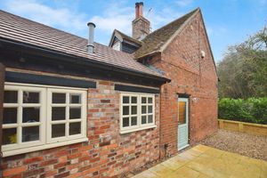 Side Aspect- click for photo gallery